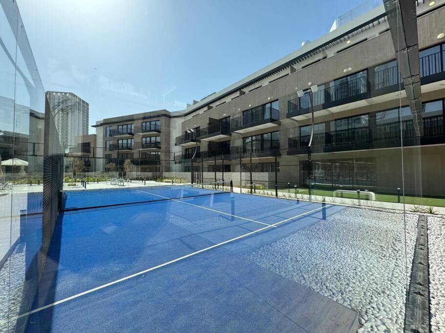 Spacious 2br Maid's In Jvc W 5 Star Amenities